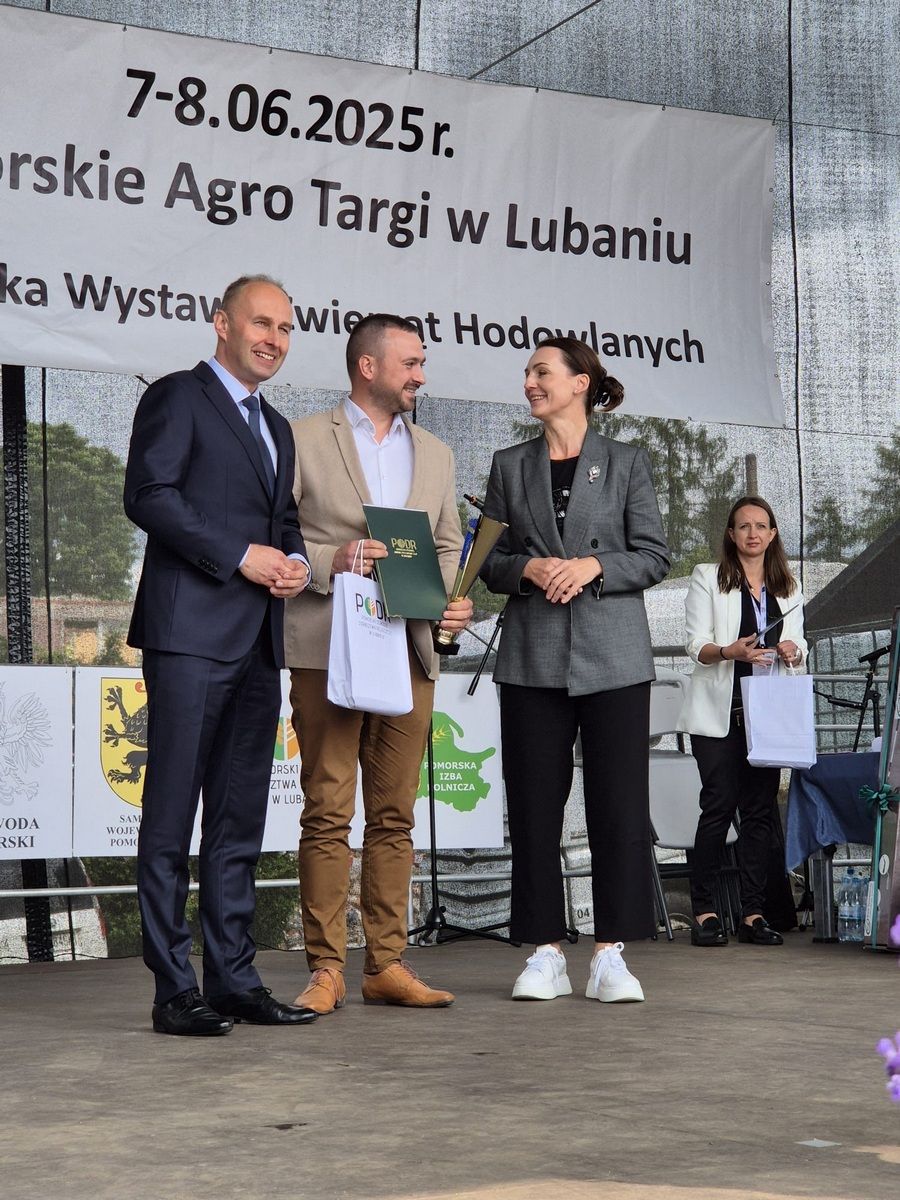 30c17e39-4991-4f5d-9885-896ff8f4749a.jpg